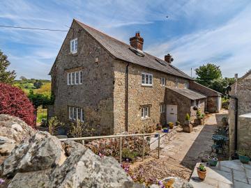Span Farmhouse (OC-94745)