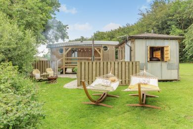 Hembury Gate The Shepherds Hut (OC-82862)