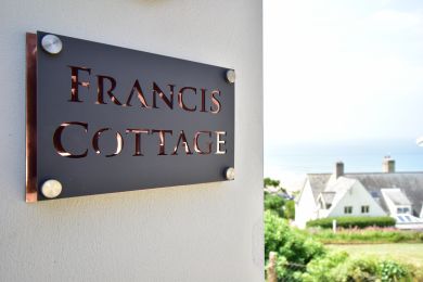 Francis Cottage (OC-N1711)