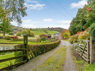 Lower Stocking Cottage (OC-78336) Lower Stocking Cottage (OC-78336)