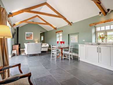 St Davids Long House (OC-65547)