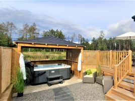 Waterlily Lodge