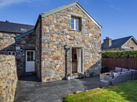 Bwthyn Carreg Rowen