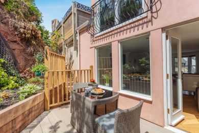 Woodhams Mews (OC-W33539)