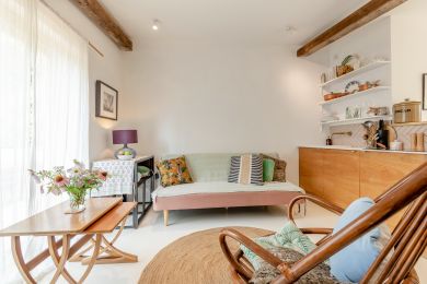 Swallows Nest - Faversham (OC-S32602)
