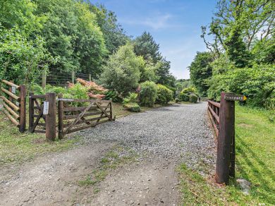 Heddon Valley Farmhouse (OC-89768) Heddon Valley Farmhouse (OC-89768)