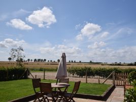 Low Farm Cottage