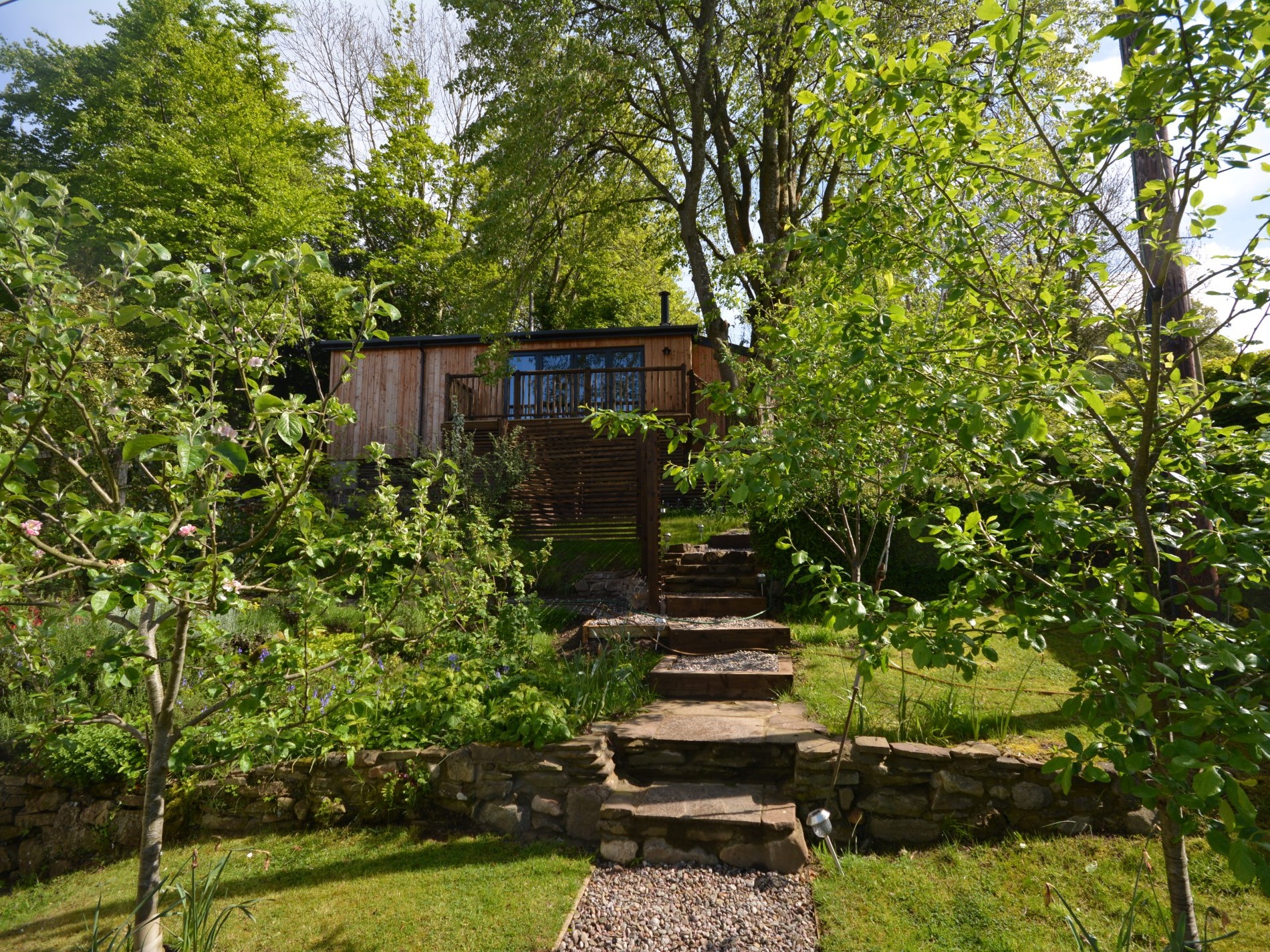 Under The Lime Tree | Under The Lime Tree in Gilwern, near Abergavenny ...