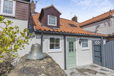 Vida's Cottage (OC-M44753) Vida's Cottage (OC-M44753)
