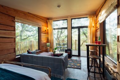 Leopard Treehouse (OC-C45240) Leopard Treehouse (OC-C45240)
