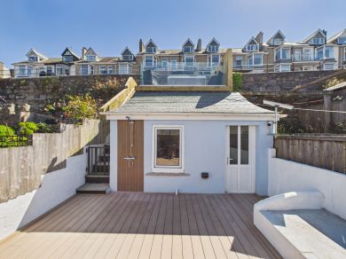 Salt House - St Ives (OC-S46007)