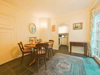 Abingdon Cottage (OC-A30821)