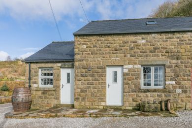 Hillfort Cottage (OC-H30851)