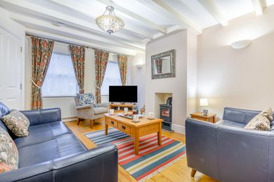 Lobster Pot Cottage - Whitby (OC-L30531)