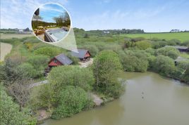 Clovelly Lakes Heron Lodge One