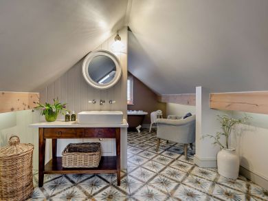 Cowshed Cottage (OC-77617) Cowshed Cottage (OC-77617)