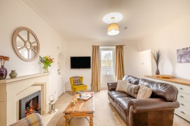 Princes Street Apartment (OC-P30967)