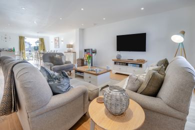 Angove Lodge 75 - Carbis Bay (OC-A30881)