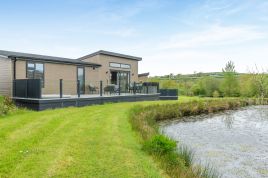 Duck Pond Lodge