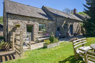 Wren Cottage - The Manifold Retreat (OC-M30407)