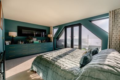 Aqua Blu - Pevensey Bay (OC-A30867)