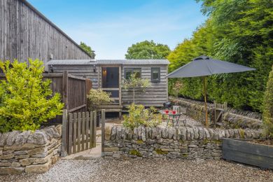 Bertie's Retreat (OC-B29411) Bertie's Retreat (OC-B29411)