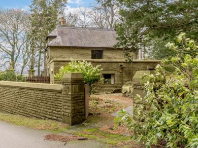 Moorfield Garden Retreat (OC-52415) Moorfield Garden Retreat (OC-52415)