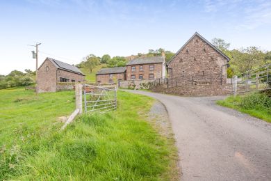 Mawr Neuadd Fach (OC-MAWRN) Mawr Neuadd Fach (OC-MAWRN)