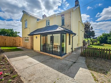 Crossbury House (OC-C32061)
