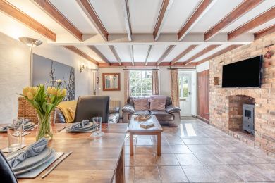 Hope Country Cottage Two (OC-H30690)