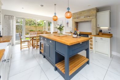 Larch House (OC-COQ132) Larch House (OC-COQ132)