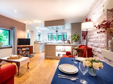Moorfield Garden Retreat (OC-52415) Moorfield Garden Retreat (OC-52415)