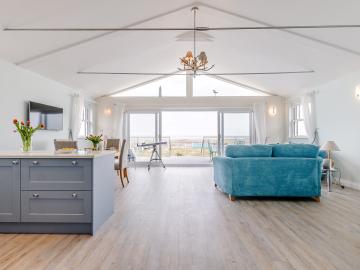 Seasalter Beach Retreat (OC-79602)