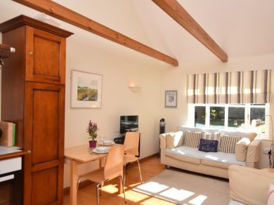 Corner Cottage - Snoring (OC-KT047) Corner Cottage - Snoring (OC-KT047)