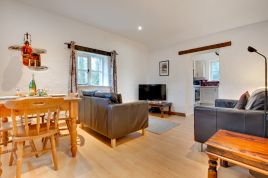 The Cowshed - Trefin