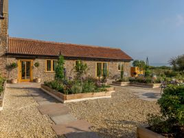 The Stables - Churchill Park Farm