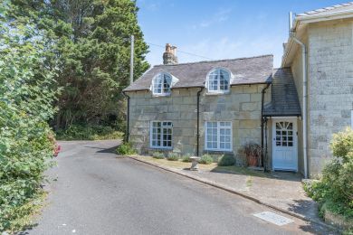 Coachmans Cottage (OC-C44764) Coachmans Cottage (OC-C44764)