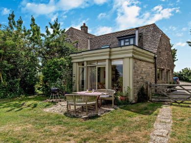 Worth Matravers Studio (OC-IC176) Worth Matravers Studio (OC-IC176)