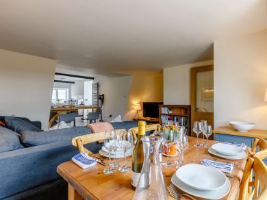 The Nest - Winchcombe (OC-83182) The Nest - Winchcombe (OC-83182)