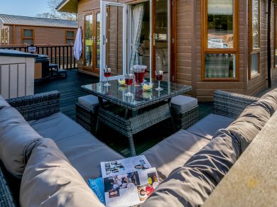 Mollies Lodge (OC-79429)