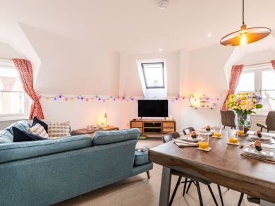Cosy Sea View Apartment - Sheringham (OC-88076)