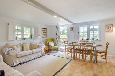 Walnut Tree Cottage (OC-W31880)