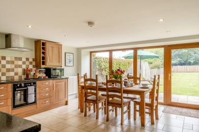 Rose Cottage - Shorwell (OC-74209) Rose Cottage - Shorwell (OC-74209)