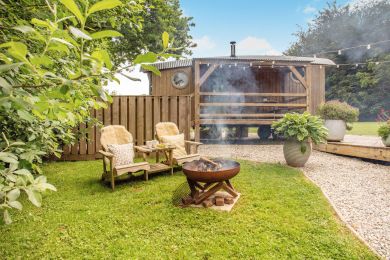 Hembury Gate The Shepherds Hut (OC-82862)