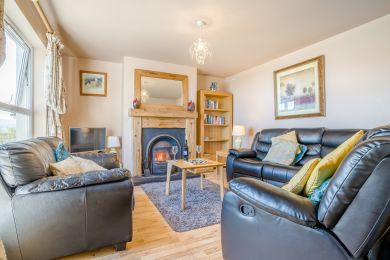Cushendun Cottage (OC-II13109)